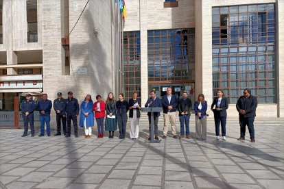 Lectura del manifiesto del 8M en El Ejido.