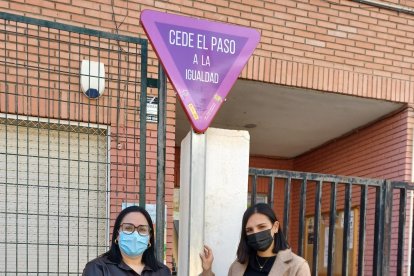 Una de las señales instaladas en Cuevas del Almanzora con motivo de este día.