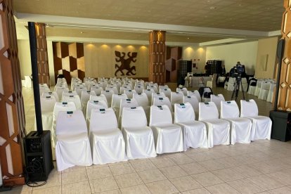 Más de 150 personas se reúnen este jueves en el Hotel Valle del Este de Vera.