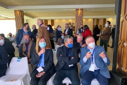 La educación y la economía, presentes a través de la presencia del rector o el presidente de Única, José Martínez Portero.