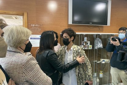 Llegada de Marta Bosquet a la sede.