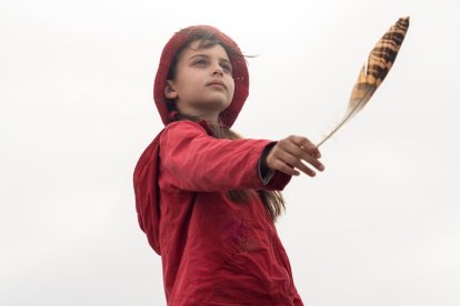 La pequeña Alba, protagonista de la ficción.