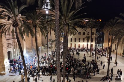 Aspecto de la plaza de la Catedral durante la salida desde la azotea del Hotel Catedral.