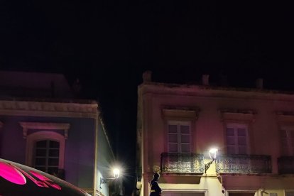 El viacrucis ofreció estampas únicas en el  casco histórico.