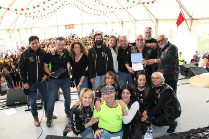 Entrega de reconocimientos.