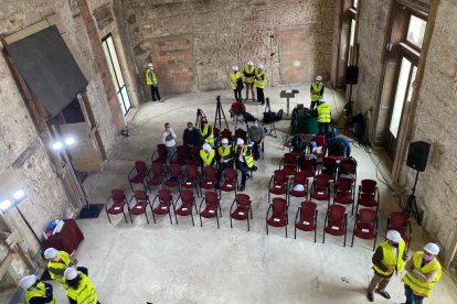 Todo preparado para la rueda de prensa.