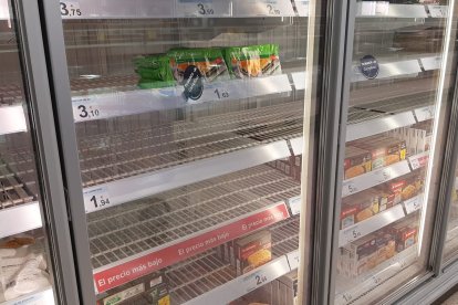 Nevera de congelados en el Carrefour de la Avenida del Mediterráneo.