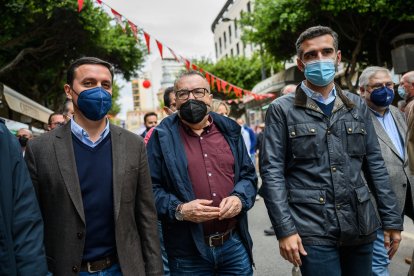 Javier Aureliano García, Pedro Manuel de la Cruz y Ramón Fernández-Pacheco.