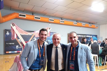 Con Sebastián Fernández con Paco Blázquez, presidente de la RFEBM, y Alberto Murillo.