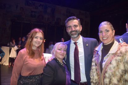 Silvia Ferre, Lorena Ibáñez, Ramón Fernández-Pacheco y Rosalía Navarro.