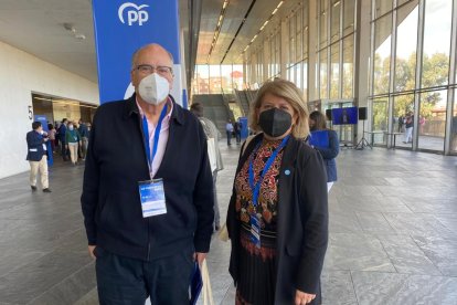 Eugenio Gonzálvez y Lourdes Ramos.