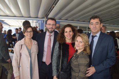 María del Mar Payán, Antonio Nieva, María Sol Silvente, Ángeles Cruz y Pedro López de la delegación de Salud de la Junta.