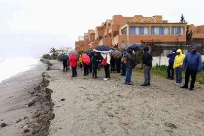 Los vecinos de Vera Playa reivindican una actuación rápida
