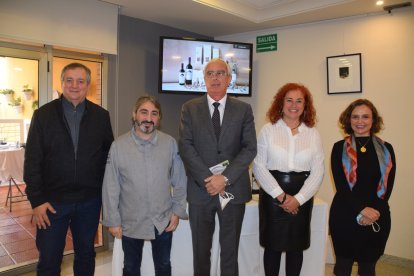 El delegado de Justicia, José Luis Delgado, Tony García, el presidente de Asempal, José Cano, Santiaga Sánchez y Raquel Espín.