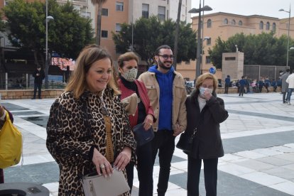 La responsable de la guardería Volteretas satisfecha de ver a los pequeños.