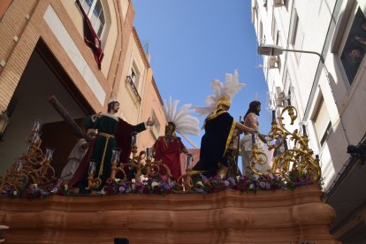 Salida del nuevo paso de Cristo de la Misericordia de la casa de Hermandad.