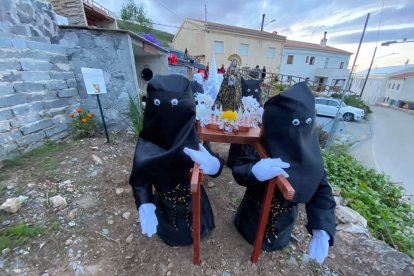 Hermandad de la Virgen de los Dolores.