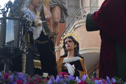  Imagen de Santa María Magdalena que procesionaba por primera vez.