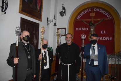 Presidencia del cortejo procesional del Calvario.