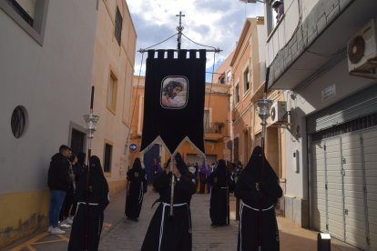  Estandarte realizado por el pintor de Olula del Río, Agustín Sánchez Garren.