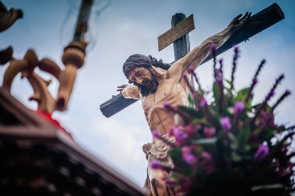 Bella imagen del Cristo de la Buena Muerte.