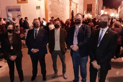 Autoridades en la procesión huercalense del Jueves Santo.