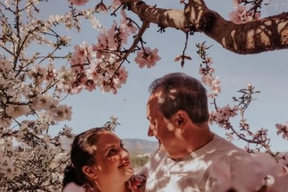 Las miradas a veces también besan.