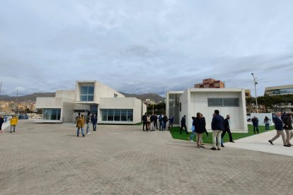 Vista general del nuevo muelle gourmet del Puerto de Adra.