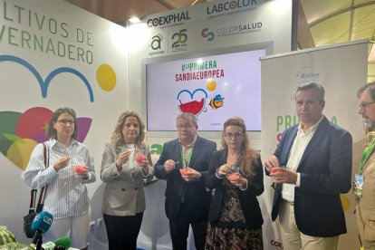 Presentación de \'La primera sandía europea\'.