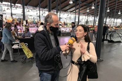 Tony Fernández entrevista a María Fernández, de \'Inmobiliaria Fernández\'.