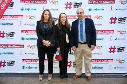 Rebeca Gómez, Antonia S. Villanueva y José Gómez.