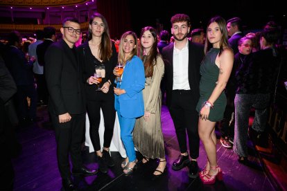 Jóvenes emprendedores y estudiantes de la Universidad de Almería no quisieron faltar a la primera gala de los Premios Digitales.