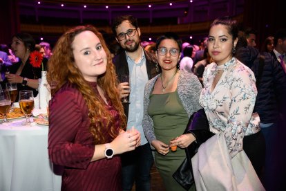Integrantes de Almería con orgullo durante el cóctel.