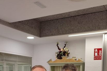 El profesor de la Escuela de Hostelería Francisco Cazorla y el maitre del IES La Flota de Murcia.