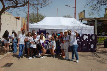 Miembros de \'Espacio Propio\' y visitantes del Solazo