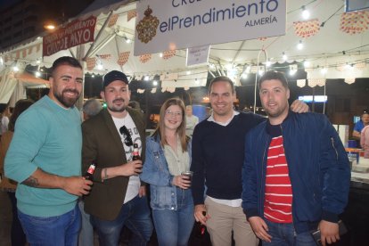 Cofrades y amigos de la hermandad del Prendimiento.