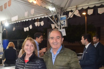 El que fuera profesor de francés, José Cruz, y su esposa, María Teresa Martínez.