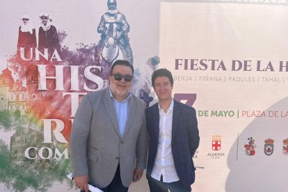 Los periodistas Alfredo Casas y Guillermo Mirón.