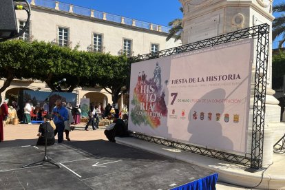 El escenario ubicado en la Plaza Vieja.