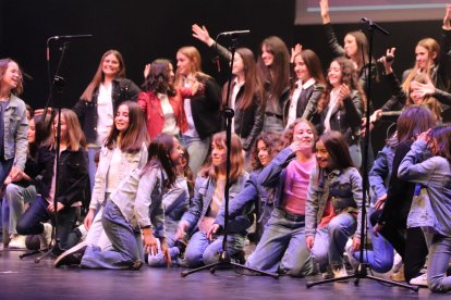 Los jóvenes también colaboraron con el festival.