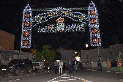 La inauguración del alumbrado fue el viernes.