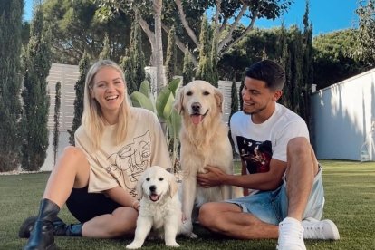 Una divertida imagen de Robertone con su mujer, Sol Escayola.