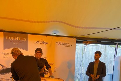 Exhibición corte atún rojo.