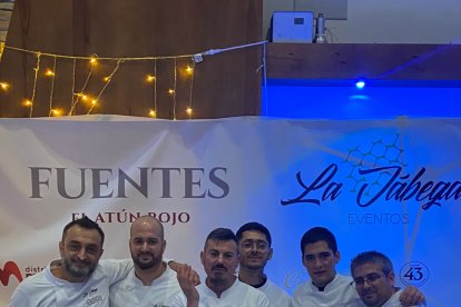 Los encargados de realizar el espectacular menú.