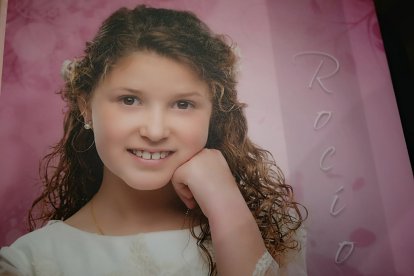 Foto de estudio de Rocío Carretero Simón, que hizo su primera comunión en Vera.