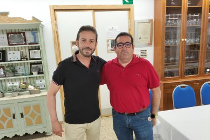  El profesor jubilado, Juan Sánchez y el director, Antonio Miguel Hernández.