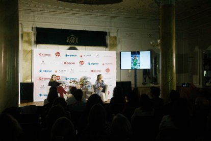 La periodista de Informativos Tele5, Isabel Jiménez, envía un vídeo de agradecimiento.