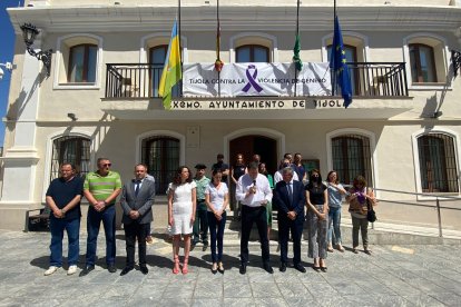 Autoridades institucionales, unidas para condenar la violencia de género.