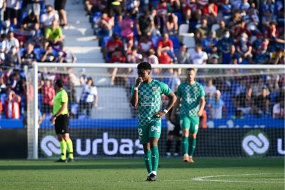 Preocupación en las caras de los jugadores de la UD Almería.
