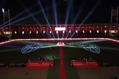 Espectáculo de luz y sonido en el estadio para celebrar el ascenso.